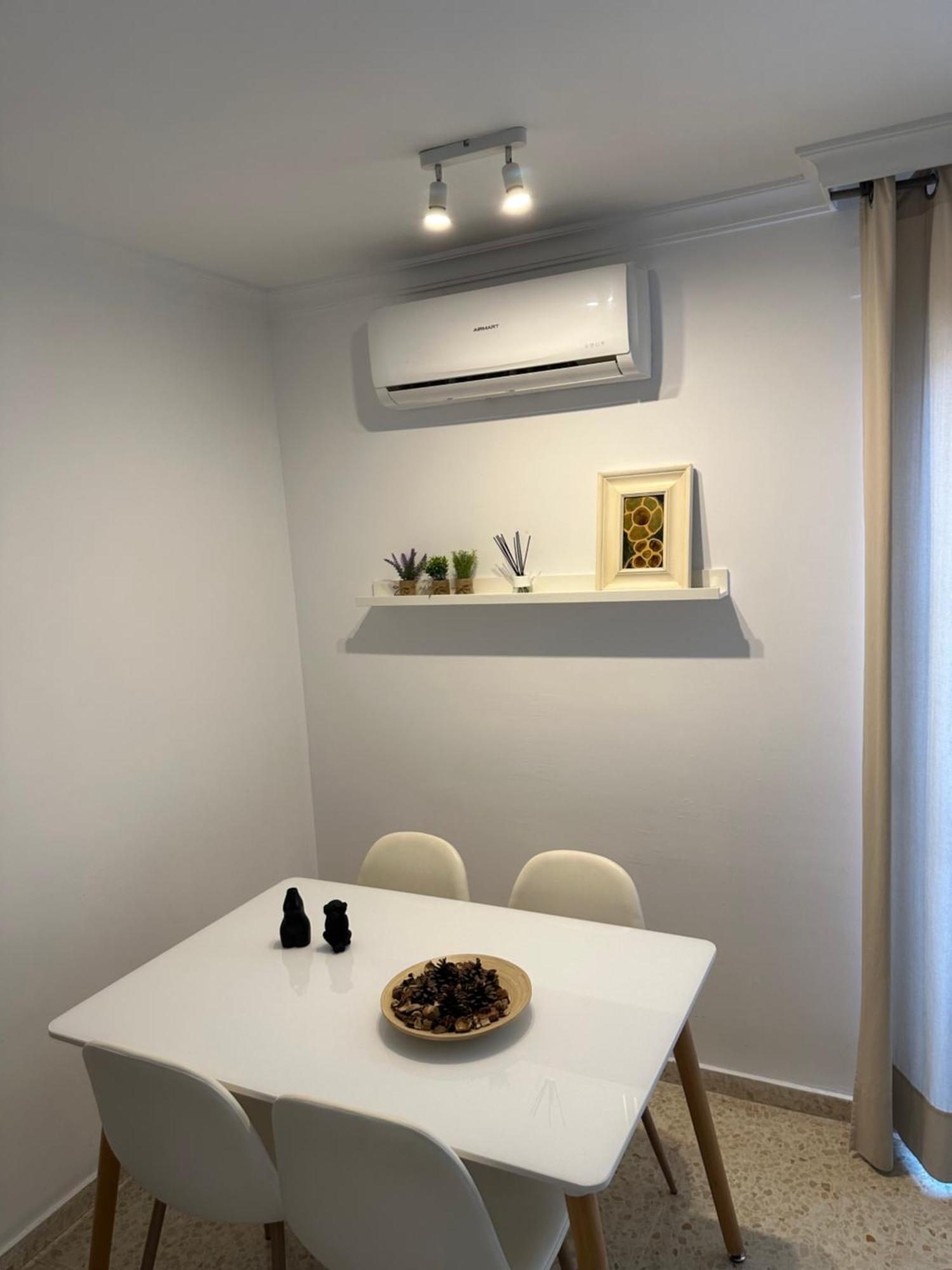 El Rincon De Apolo. Atico Con Aparcamiento Gratis. Apartment Malaga Exterior photo